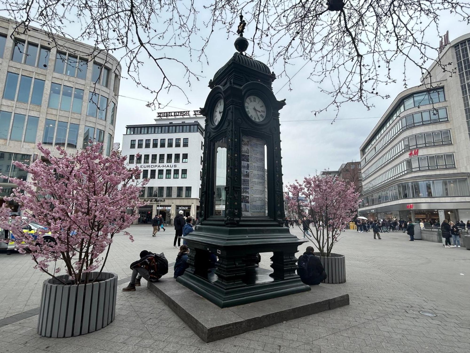 Eich-Penthouse, Zentral Am Stadtwald Mit Ausblick Ueber Die Stadt, 24H Self Check-In, Netflix, Disneyplus Hannover Dış mekan fotoğraf