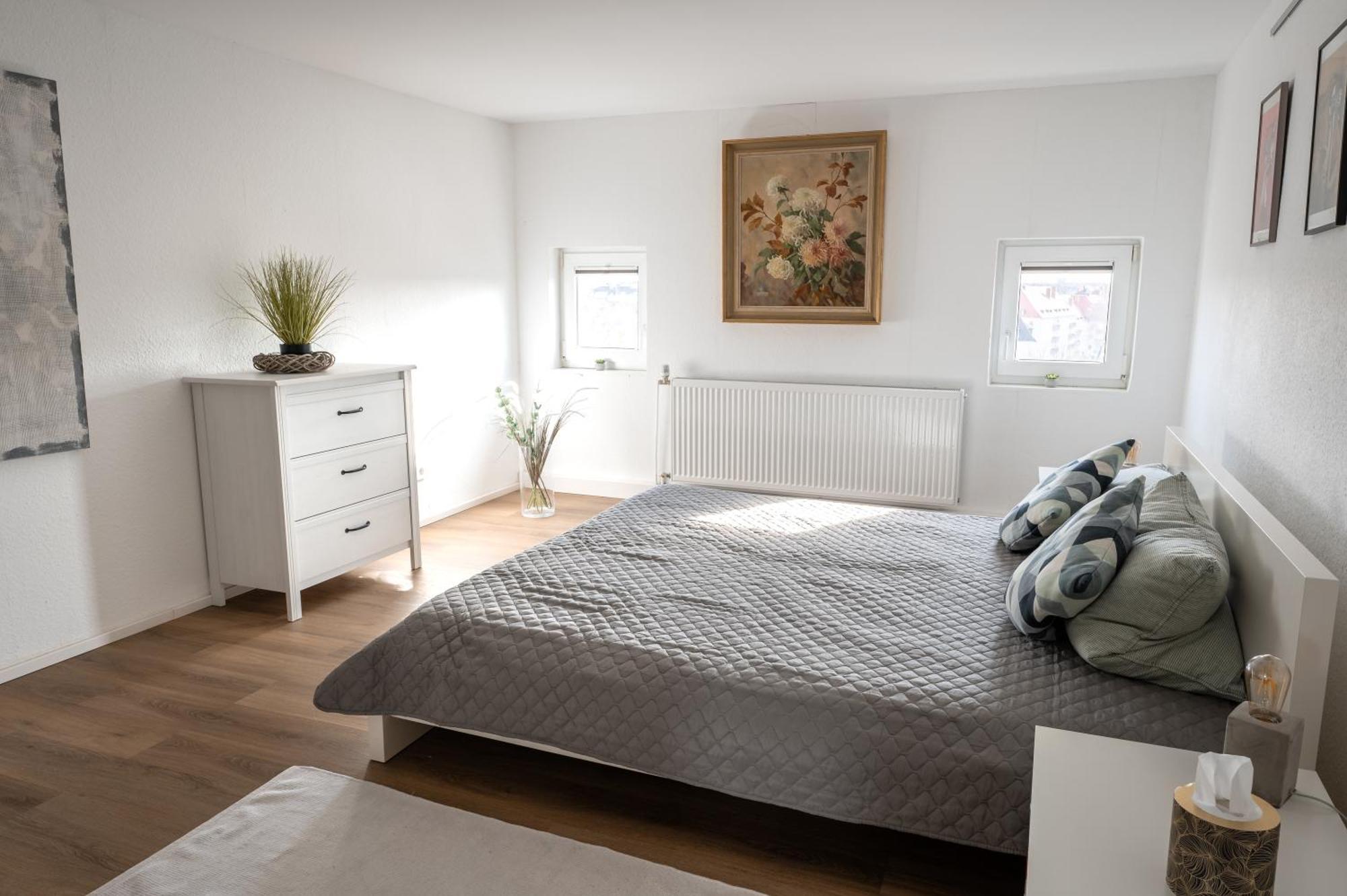 Eich-Penthouse, Zentral Am Stadtwald Mit Ausblick Ueber Die Stadt, 24H Self Check-In, Netflix, Disneyplus Hannover Dış mekan fotoğraf