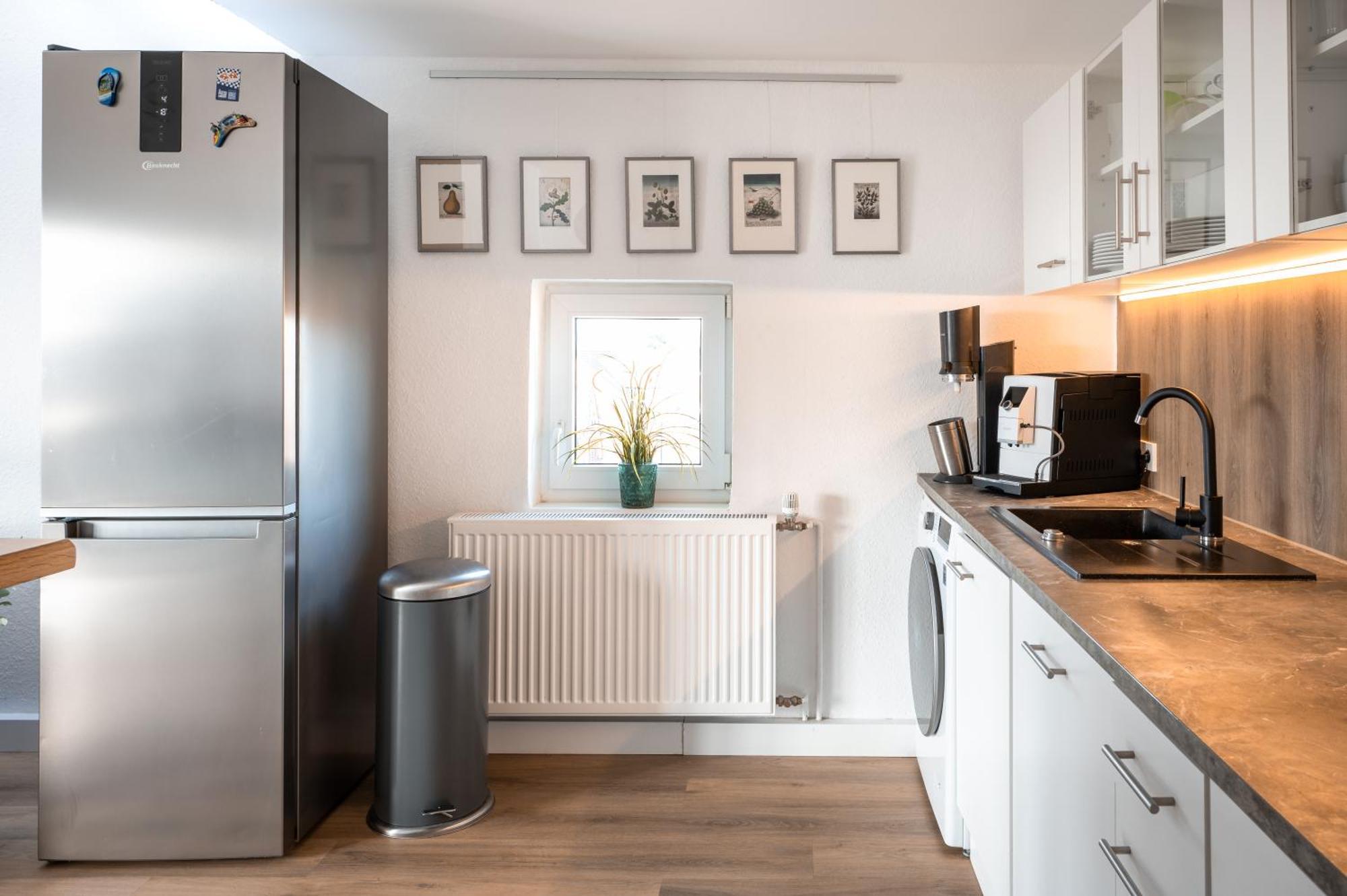 Eich-Penthouse, Zentral Am Stadtwald Mit Ausblick Ueber Die Stadt, 24H Self Check-In, Netflix, Disneyplus Hannover Dış mekan fotoğraf
