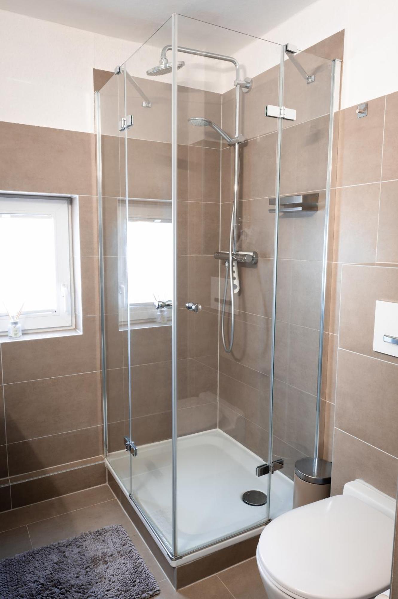 Eich-Penthouse, Zentral Am Stadtwald Mit Ausblick Ueber Die Stadt, 24H Self Check-In, Netflix, Disneyplus Hannover Dış mekan fotoğraf